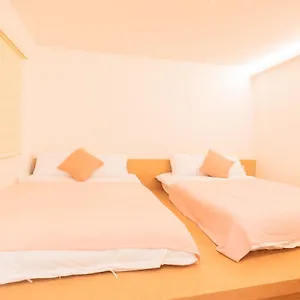 Huayuanhouse Hq In Hongdae ** Сеул